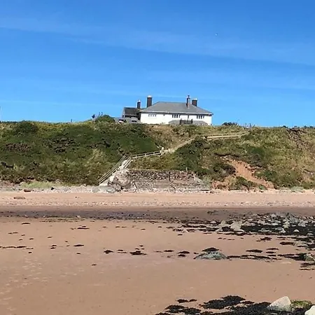 Ideally Located Cumbrian With Stunning Views * سيسكال