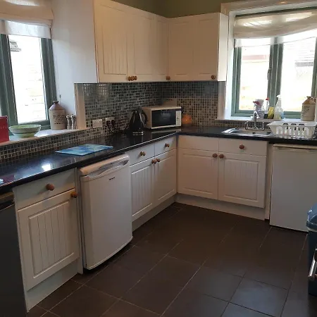 Ideally Located Cumbrian With Stunning Views شقة *